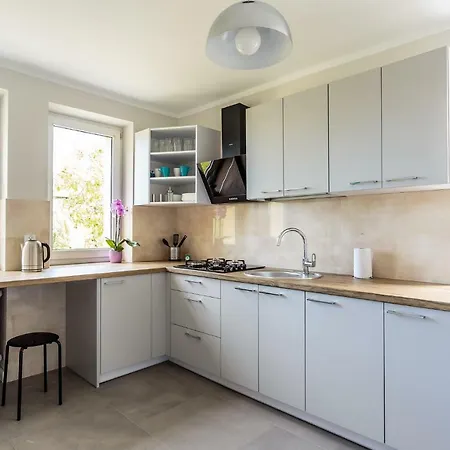 Sunset ホームステイ ミエルノ